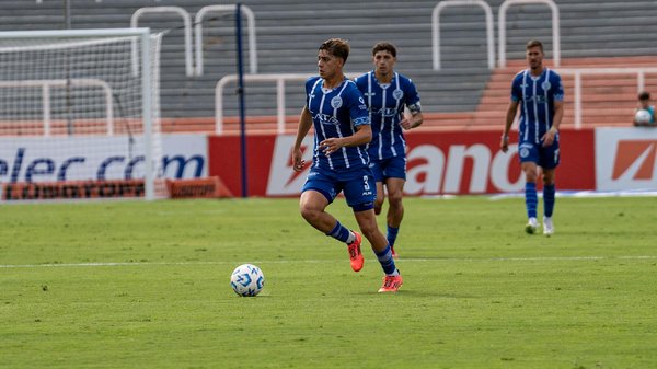 Sharpening skills: boosting accuracy in professional darts with innovative mental training strategies